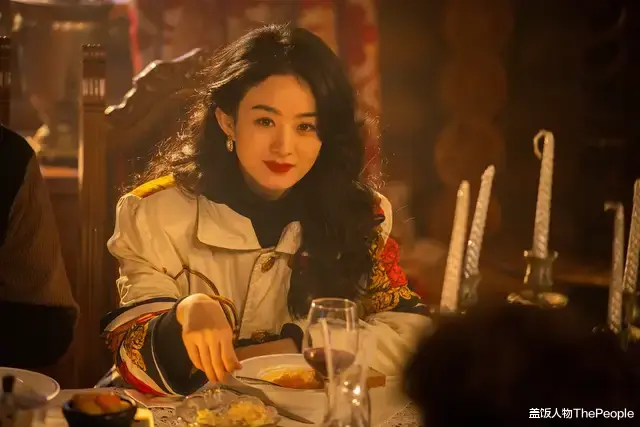 白鹿|当淡颜系美女撞上浓颜系女神,李一桐输给高叶,白鹿不及杨颖