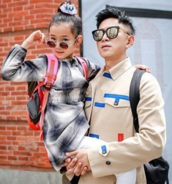 高鑫|高鑫:出身名门贵族,妻子毁容仍不离不弃,一心一意爱了24年