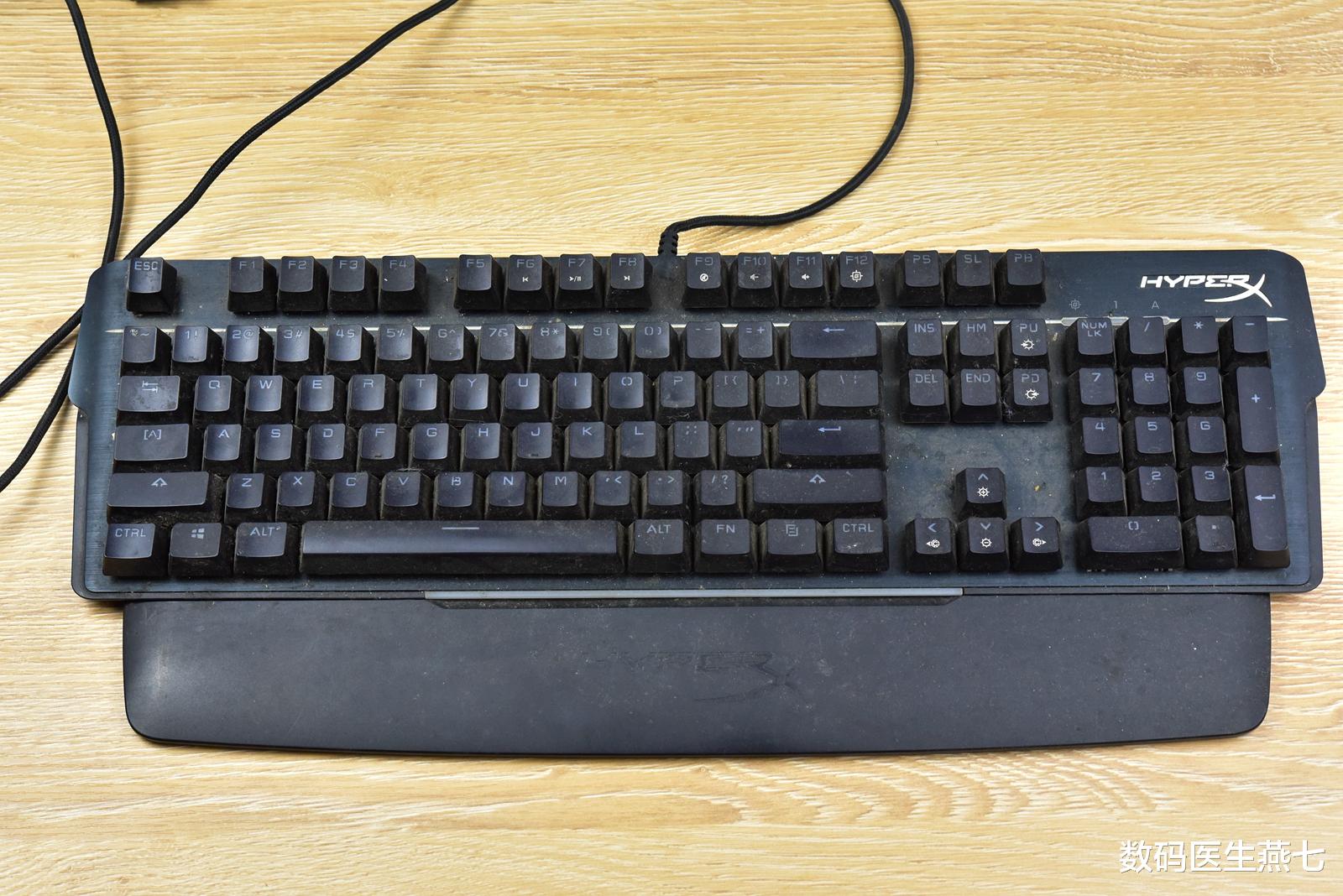 机械键盘|比红轴还快的火轴！HyperX MARS2机械键盘上手