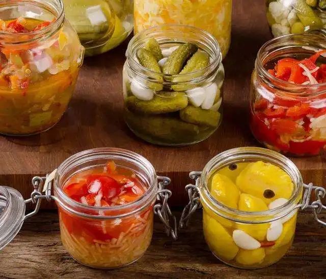 癌细胞|这六类食物滋养癌细胞，霉变食物排在第二位，排在首位的你经常吃