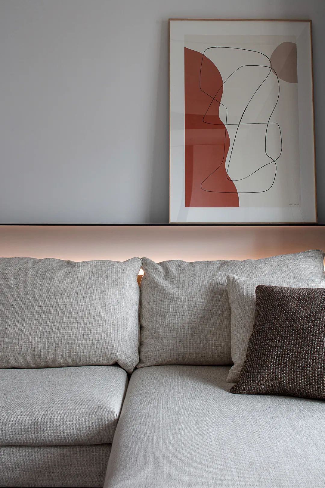 150㎡现代极简,净白的墙面,加入木质感,满屋自然轻松的体验