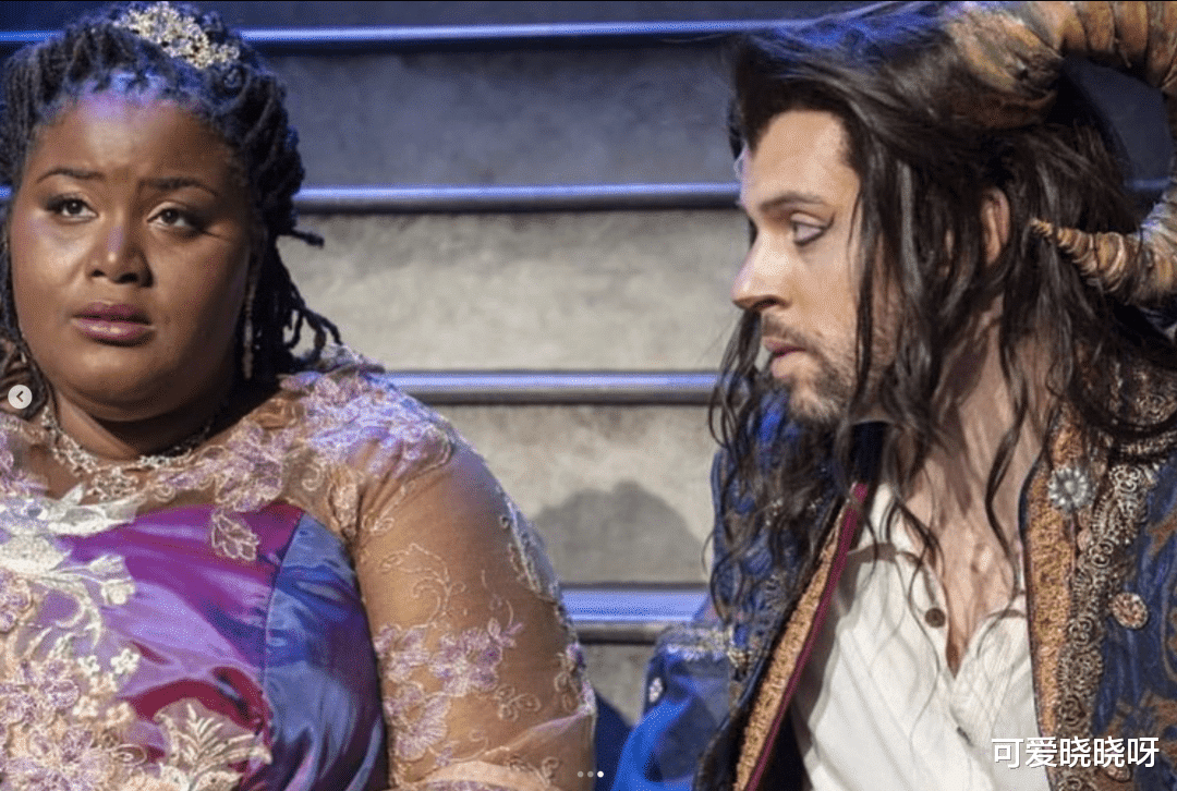 迪士尼|“打破一切标准”的《美女与野兽》，毁了谁的童年？