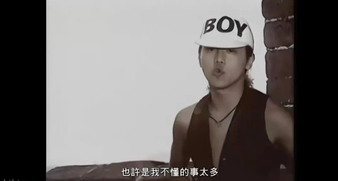 唐山打人男子,四分钟干掉一个潮牌