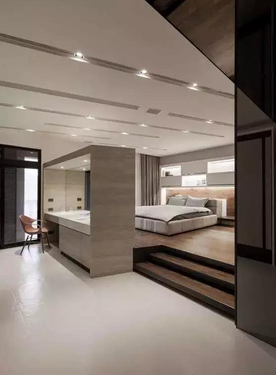 现在居然流行这样的地台床?前卫又时尚,榻榻米有些落伍啦