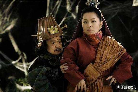 张伸|“小阴蚀王”张伸：无戏可拍后惨遭娇妻抛弃，多亏儿子带给他希望