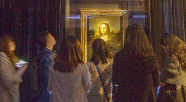 蒙娜丽莎|《蒙娜丽莎》中到底有多少秘密?放大30倍后,看她眼睛里有啥