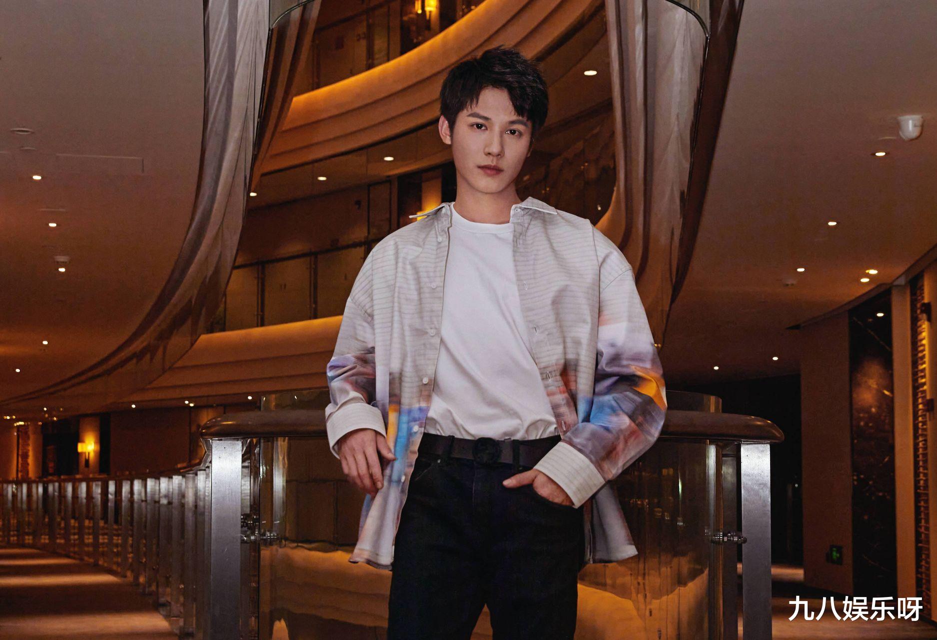 郑业成|郑业成新造型路透曝光，腹黑将军变乞丐？这才是演员的反差感