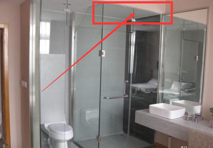 淋浴房要不要做到顶？听了老师傅的话，我后悔装错了！