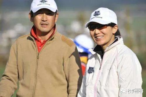 潘蔚|一婚嫁画家， 二婚嫁美籍华人，三婚嫁歌星，53岁的她怎样了？