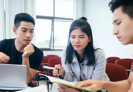 教师|“幸福指数”铁饭碗排名更新，烟草排第三，医生教师意外垫底