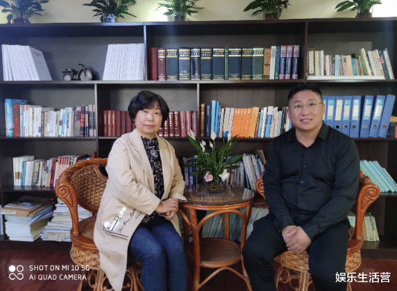 杜新枝|杜新枝收到传票？伦巴称没逃掉吧，杜妈直播说漏嘴，都知道我偷的