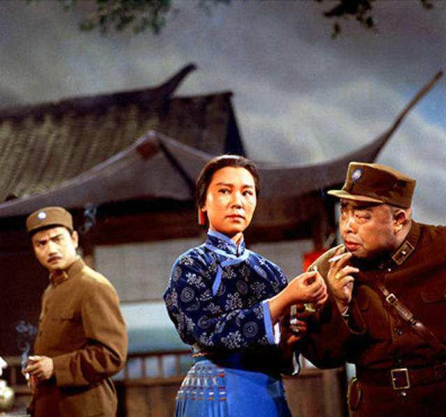 样板戏|很多京剧院团改了样板戏唱词，结果观众不买账，就是演员也反对