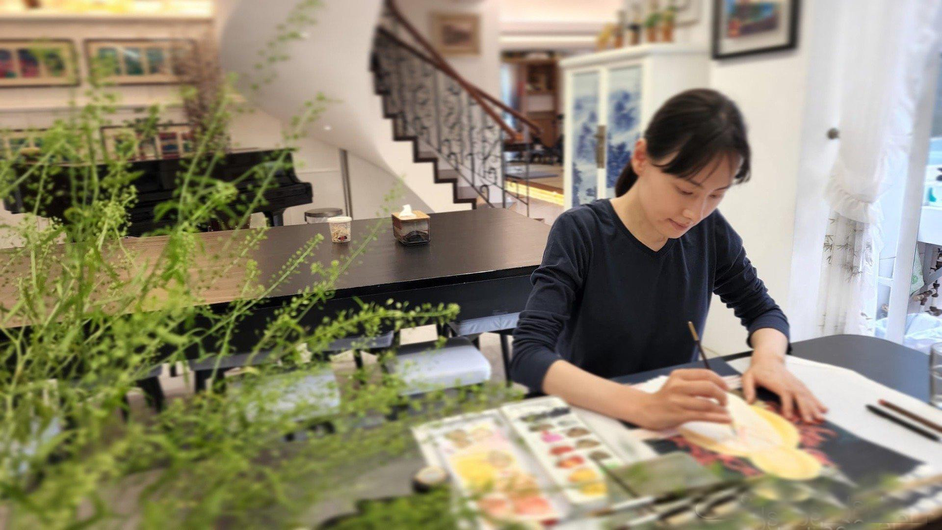 梁洛施|梁洛施高调晒出美术作品，豪宅内景显奢华！郭嘉文无法取而代之