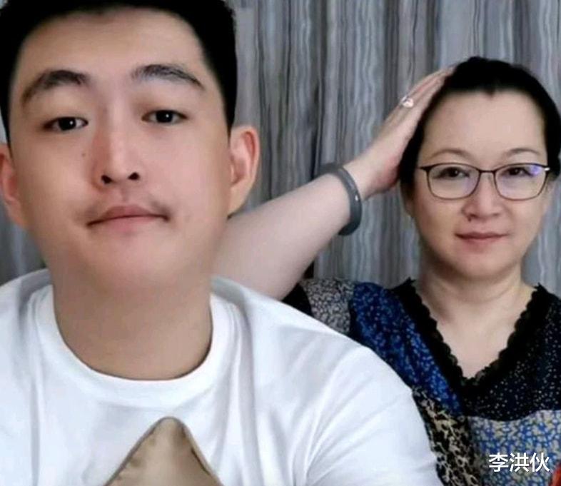 祛湿 赵本山儿子自称不是啃老族，已开多家健身减肥工作室，闷声发大财