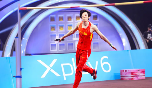 张国伟|不惧高龄！张国伟晒举国旗怒吼照，渴望兑现承诺：展示龙吸水