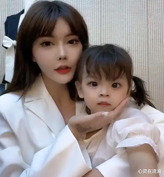 韩安冉|韩安冉00后男友开直播，额头多处淤青，鼻子插管否认挨打