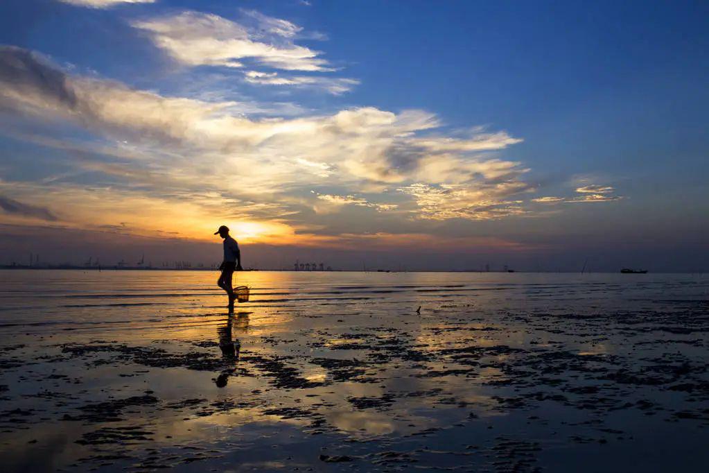 国企|我经常开老板140多万的大奔驰,后来发生了一件事,让我彻底改变