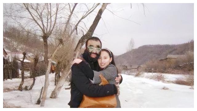 于震寰|“毛孩”于震寰浑身是毛,被投资1000万包装,41岁迎娶90后娇妻