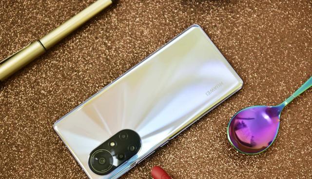 debian|华为nova10Pro悄悄备货，骁龙870+鸿蒙3.0，售价还是妥协了