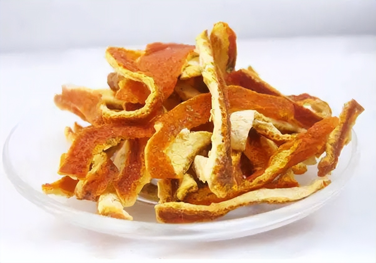 夏天家里苍蝇多很烦人?不用愁,教你3个妙招,让苍蝇离你远远的