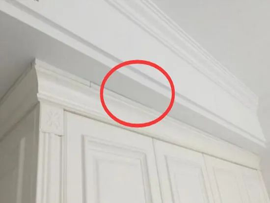 家具安装完了我才发现柜子有问题,师傅的处理方法真心接受不了!