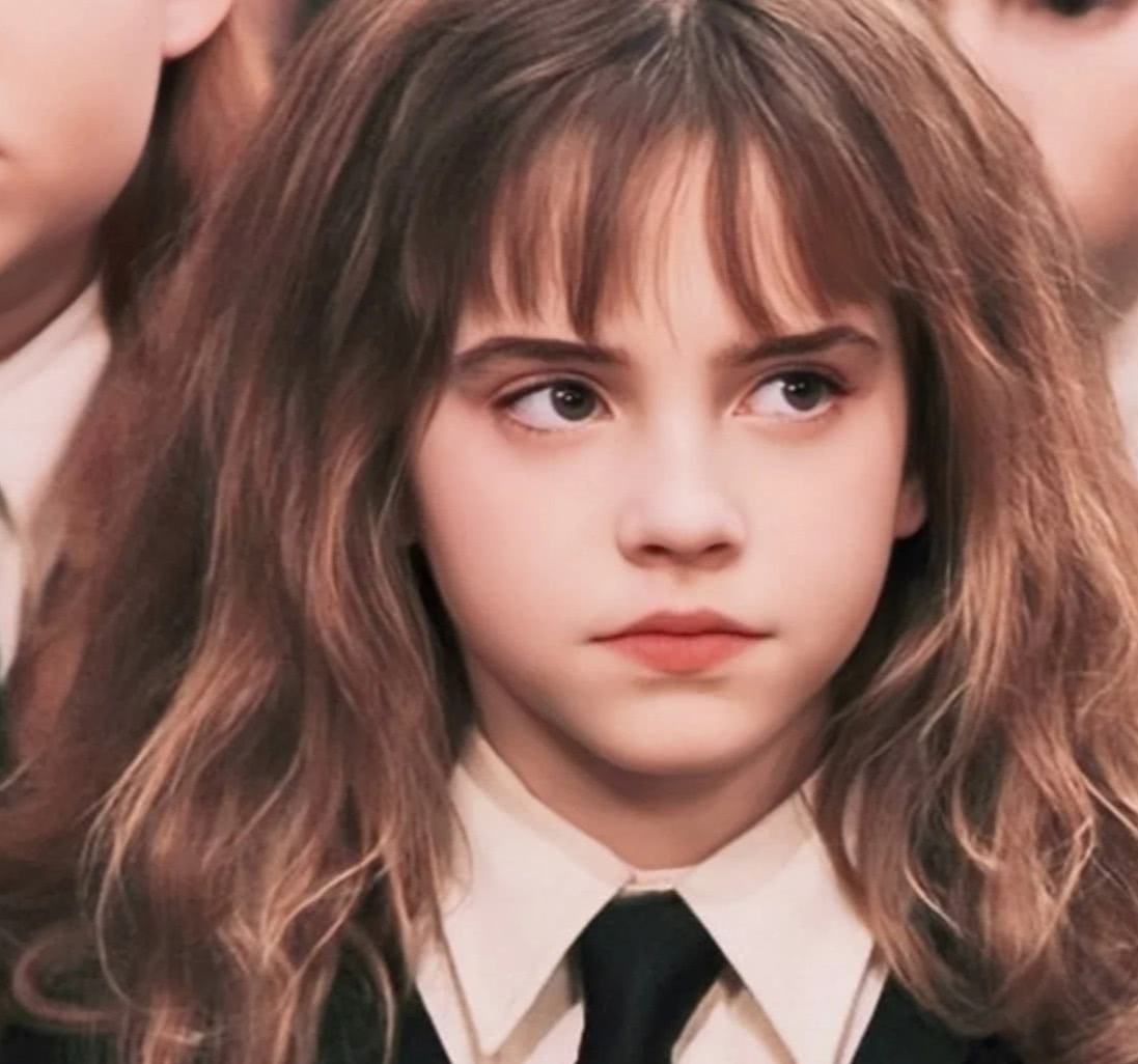 赫敏|“赫敏”艾玛沃特森：出道就是巅峰的她，从魔法少女蜕变成巨星