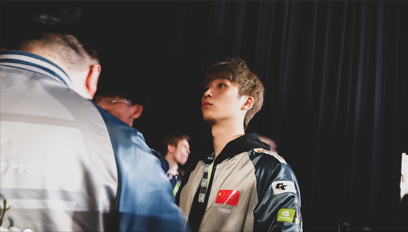 |从独狼王到只会捧阿伟的“永远”,Foever的职业生涯犹如昙花一现