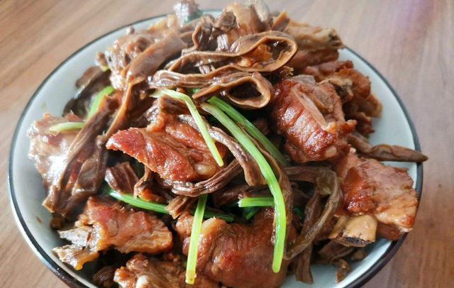 特殊时期过年,优选这9种物资,营养好吃易存放,仨月不出门也行