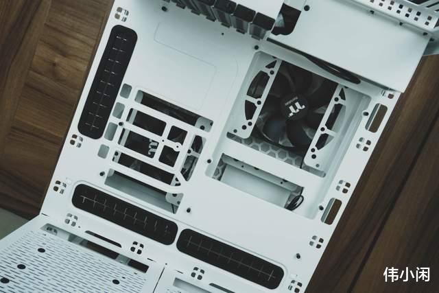 机箱|什么?连机箱都有升级空间了?这组电脑配件升级有趣