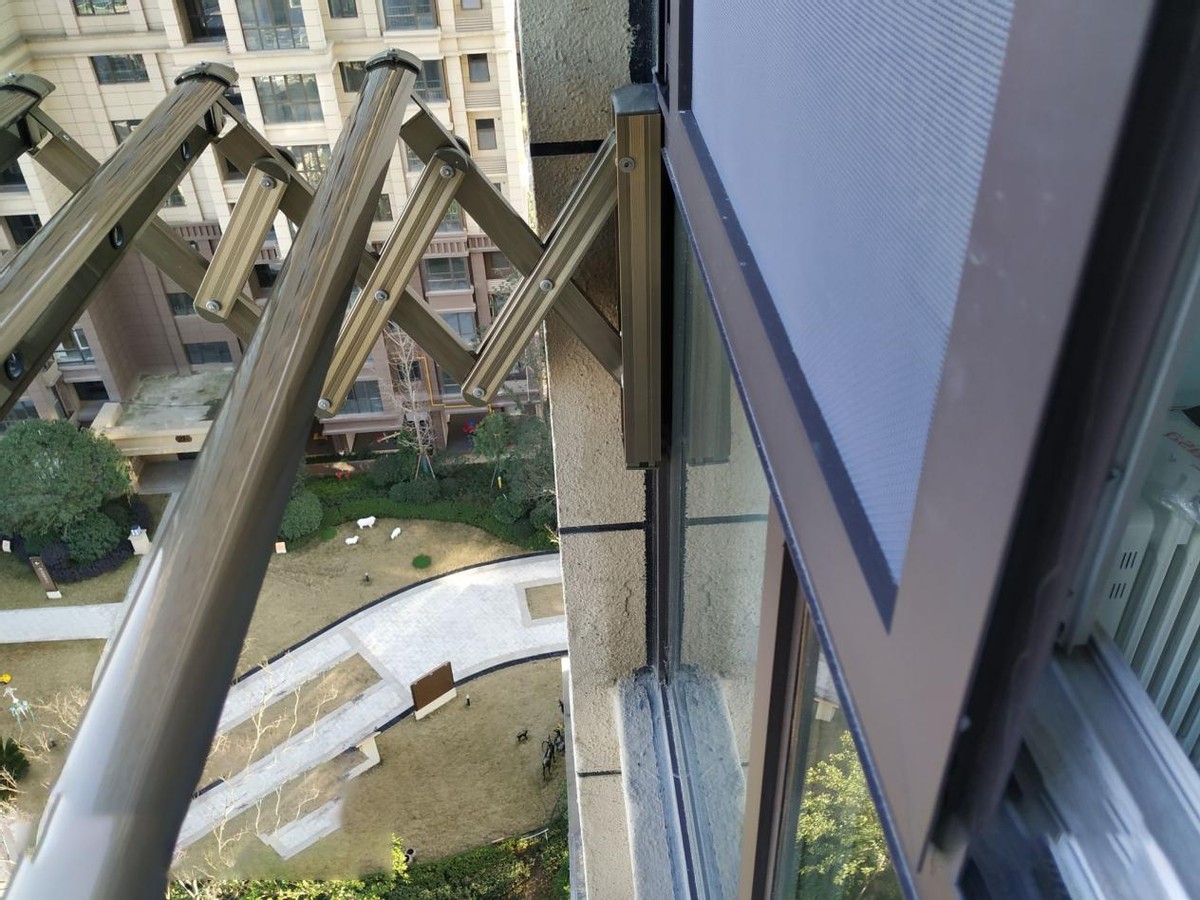 阳台晾晒的5种设计,方便干得快,也能腾出更多空间!收藏了