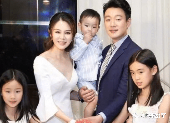 佟大为|佟大为大女儿近照曝光,外貌像极王祖贤,被评为最漂亮星二代