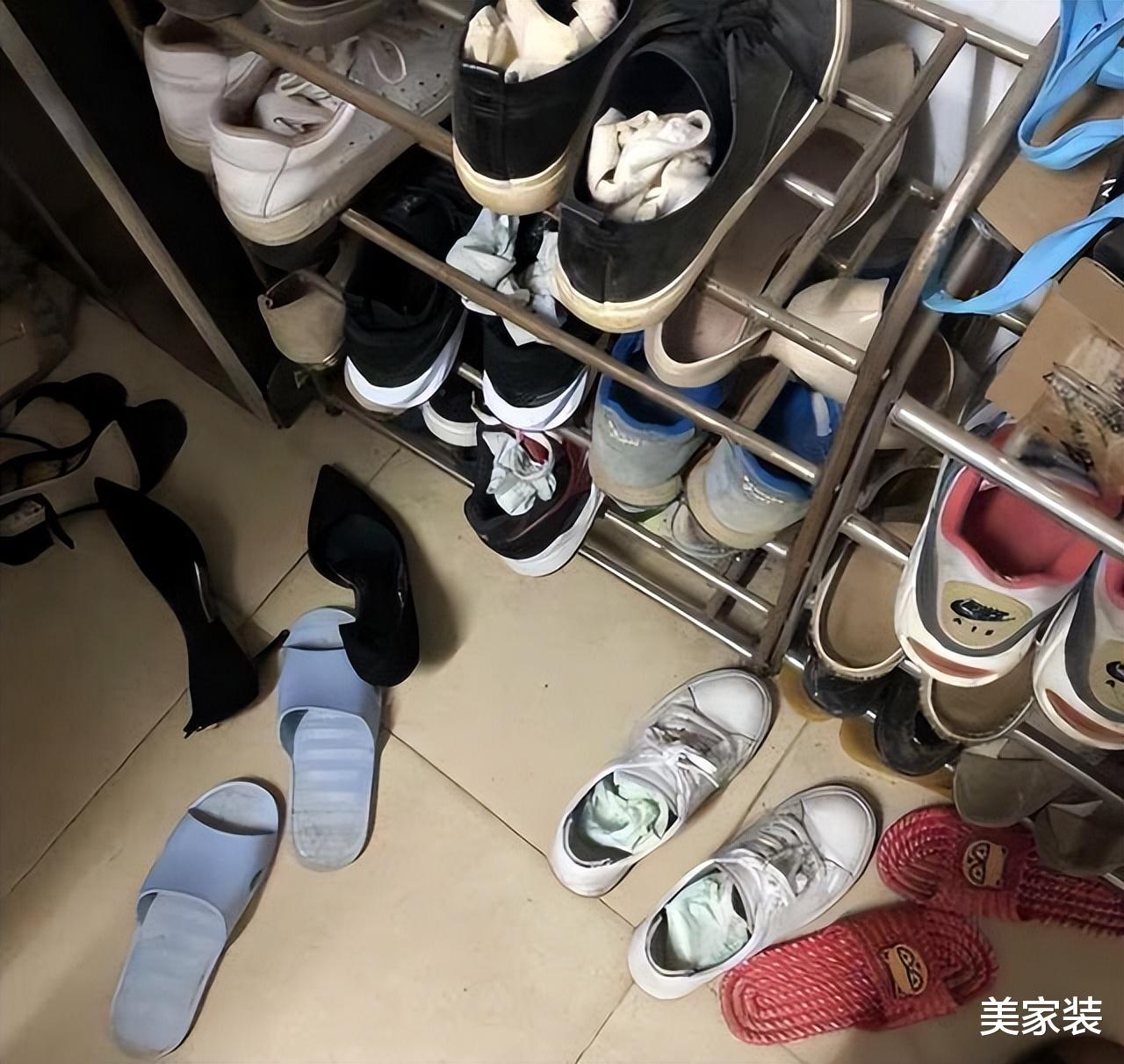 等我有房了,门口坚决不放鞋柜,看看老外这布置,太有才了