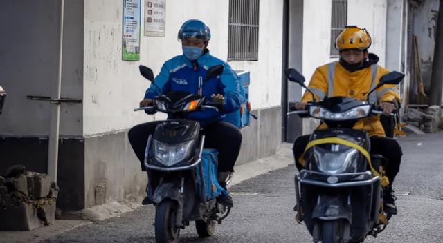 穿衣搭配|35岁后遭遇中年失业，除了送快递和开网约车，还能干什么工作？