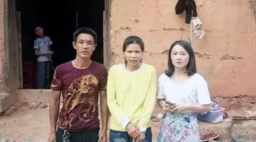 学霸|高考学霸693分被人大录取，连生6个娃成低保户，因专业没选对？