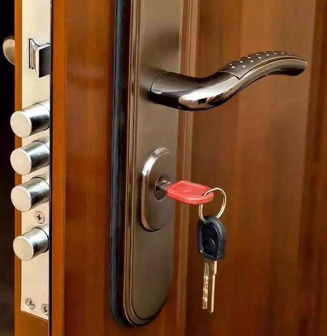 装修前是否应该更换防盗门?不要轻举妄动,先检查这些地方