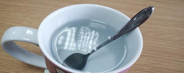 水果|早上空腹喝水,对身体健康是好是坏?3种水不建议早上喝,要牢记