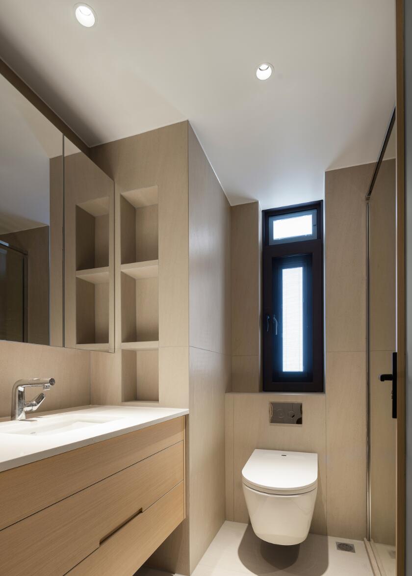 入住后,才发现断舍离不实用!二次改造时,她直接打满柜子