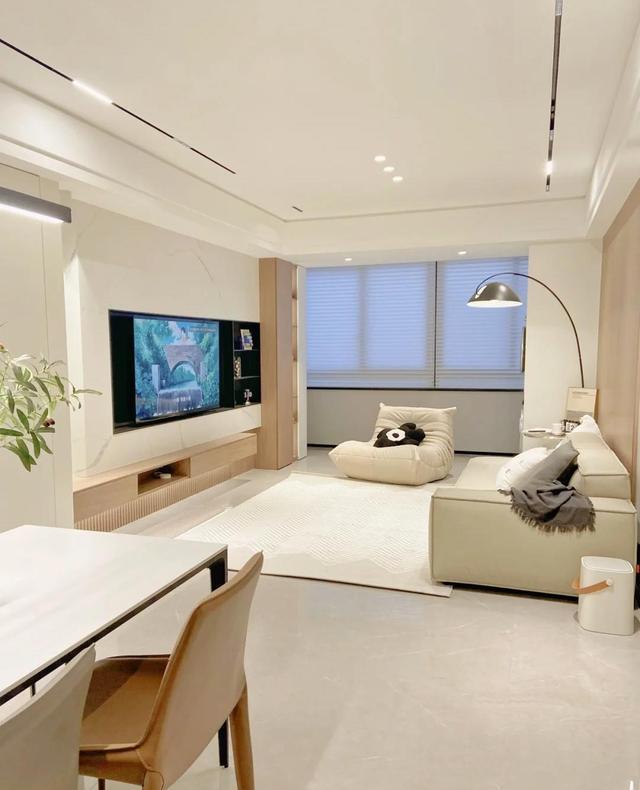 浙江90后夫妇，把86小家装得堪称收纳教科书，全屋干净又舒适