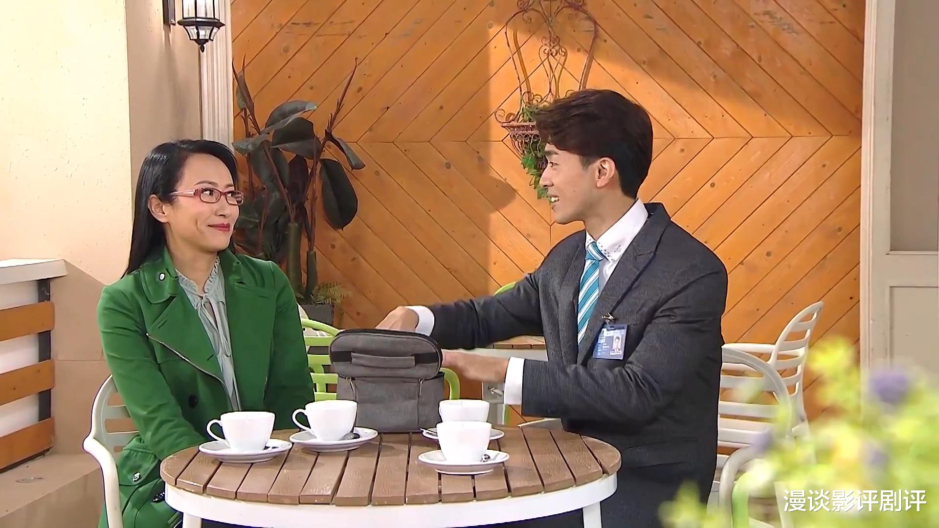 爱回家之开心速递|TVB《爱回家》:郑启泰的故事正式结束,但杜大伟的故事仍有悬念