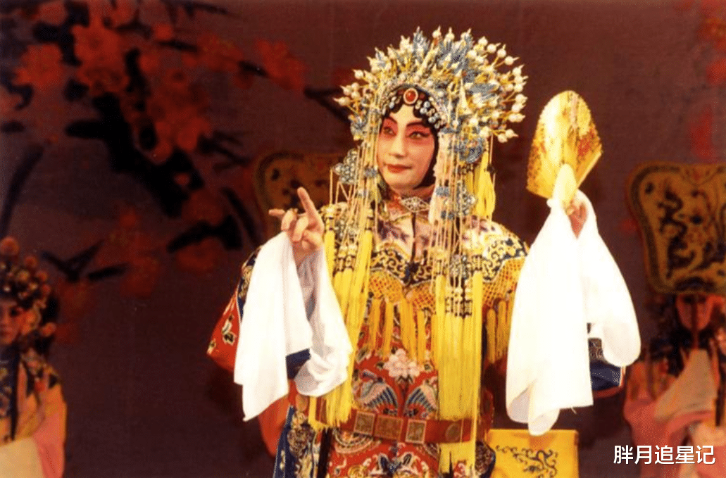 |梅葆玖:和妻子恩爱56年零绯闻,一生丁克无子,晚年和猫相伴