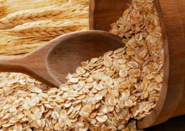 膳食纤维 女人想减肥，记住晨起“4要”，加上1补充，体重或许悄悄往下降