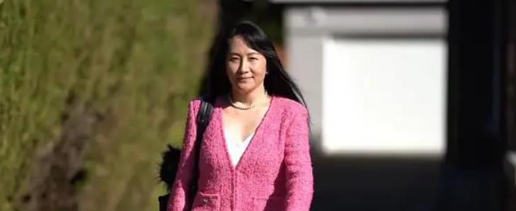 韩雪|又是艺人又是富家千金,这五位的背景谁敢动?有的家里可以停飞机