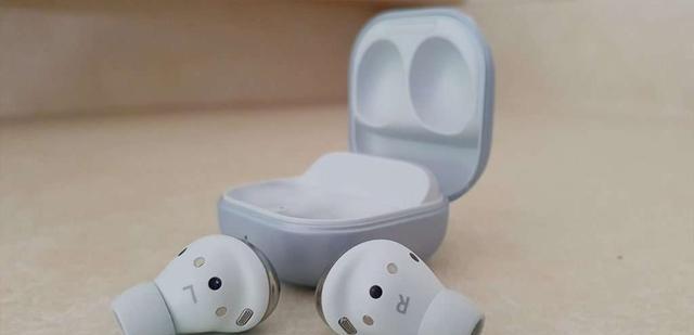 无线耳机|在鱼龙混杂的市场有7款真无线蓝牙耳机脱颖而出,每款都是好耳机