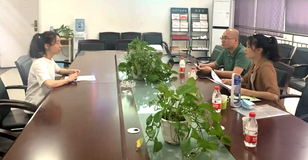 孕妇|老板选了个相貌普通学历不高的女助理,虽然他的理由很感人,但我内心不认同!