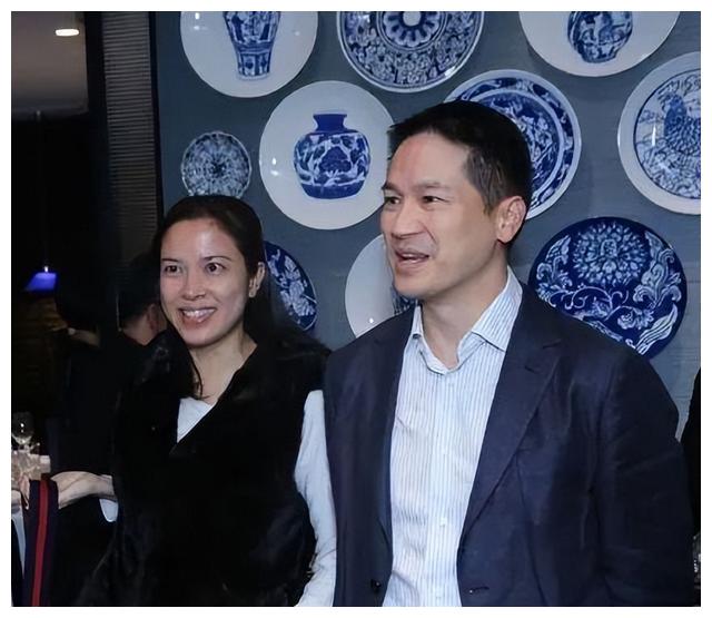 朱玲玲|她比朱玲玲更豪横！出身豪门，一婚嫁豪门，二婚再嫁豪门生下两子