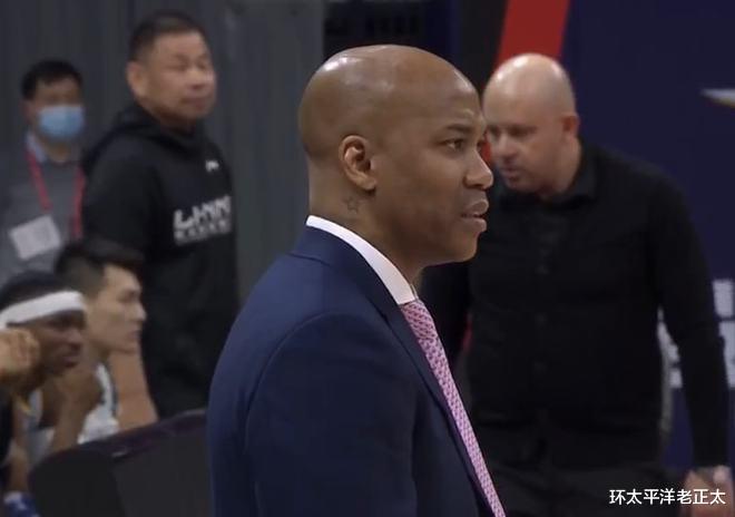 方硕|4分险胜！北京首钢拼下德比大战，3连胜坐稳第7，马布里折损大将
