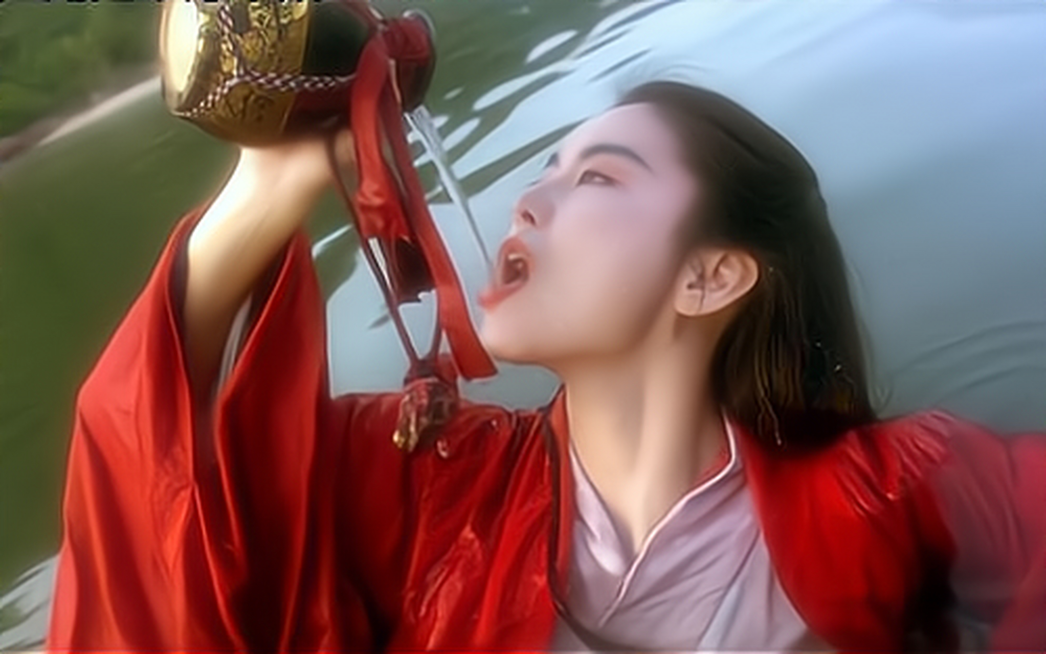 林青霞|68岁林青霞现身新书发布会，欲复出演舞台剧，面部松弛鱼尾纹抢镜