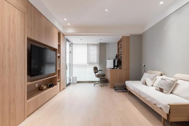 客厅窗户小怎么装修设计?