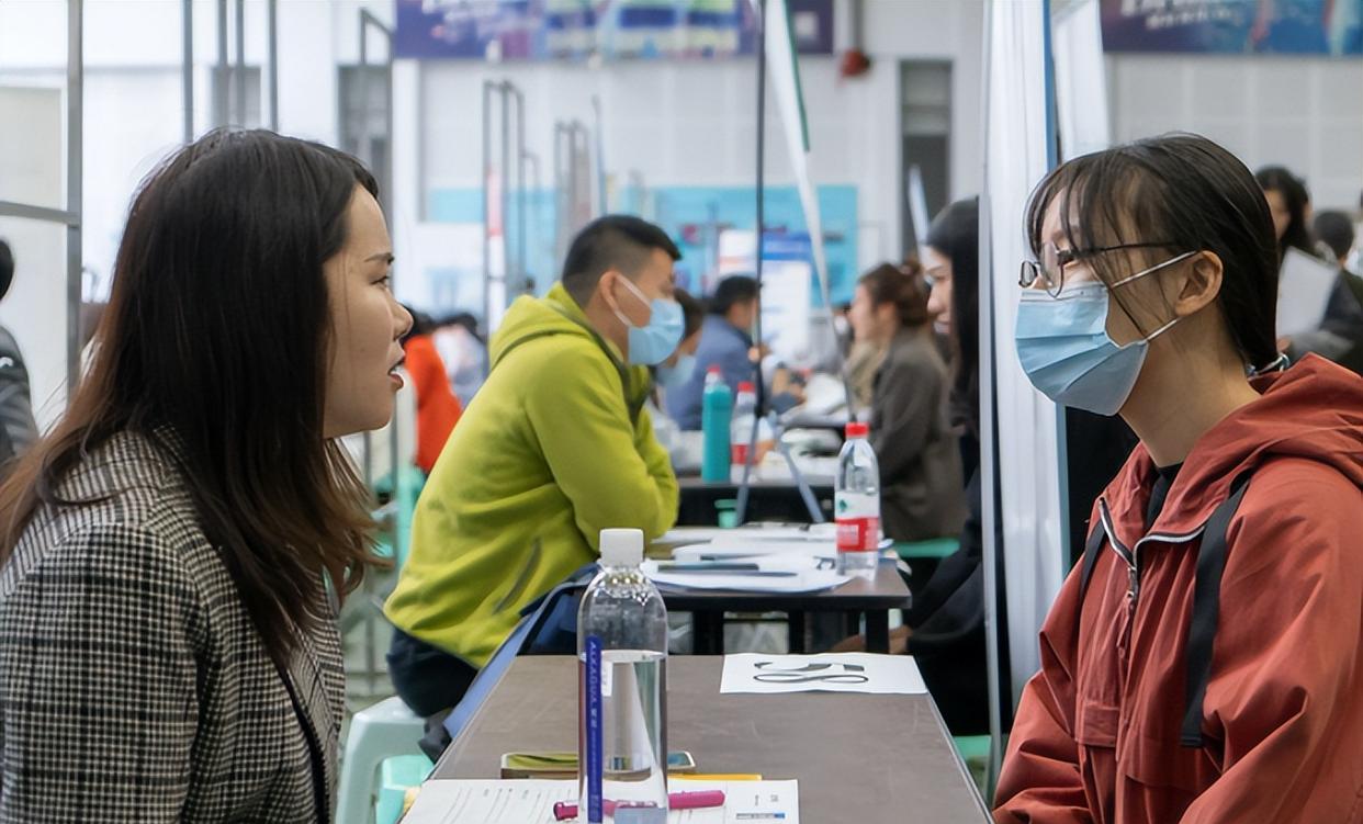 大学生|3大专业将成香饽饽,未来或有较大人才缺口,下届考生可以考虑