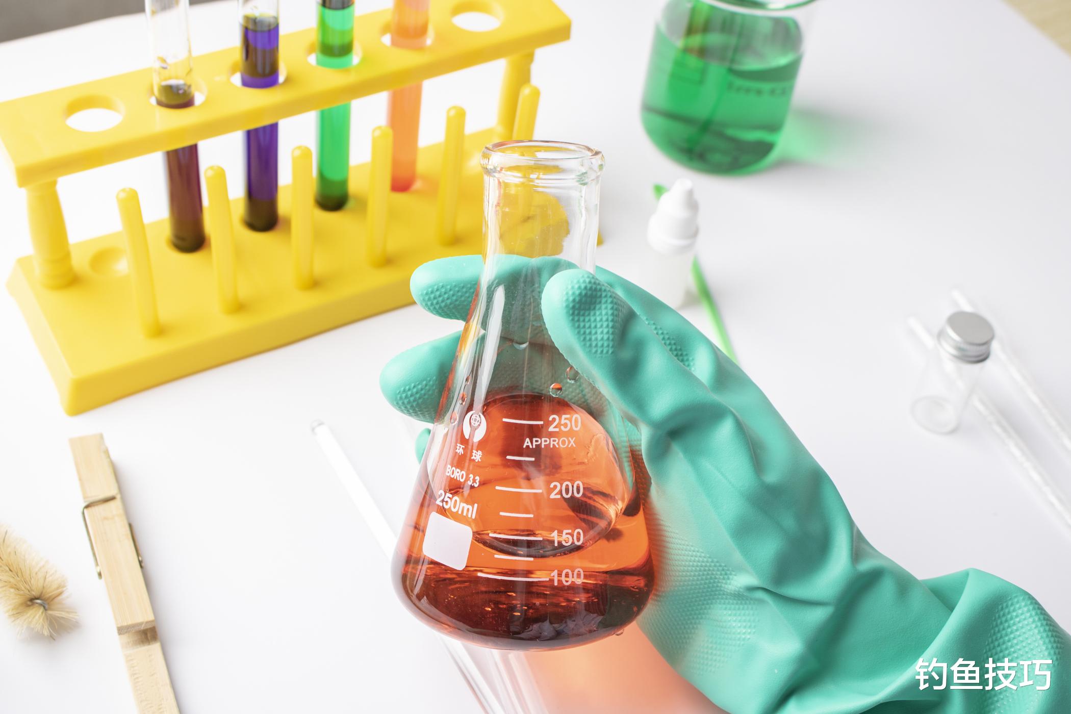 麝香|几种非常知名的钓鱼小药，为什么钓鱼时没有一丁点效果？